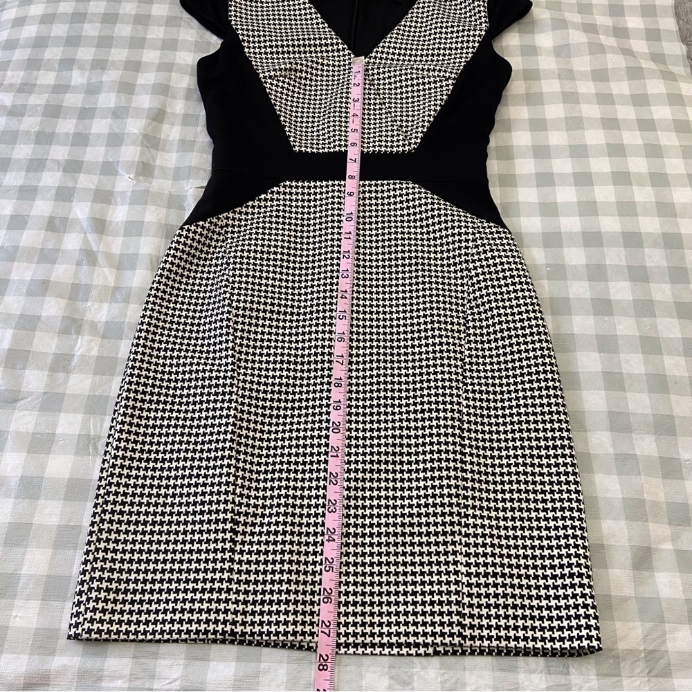 Cynthia Steffe Houndstooth Colorblock Sheath Dress Black White Size 0 Office Chi - Picture 12 of 16